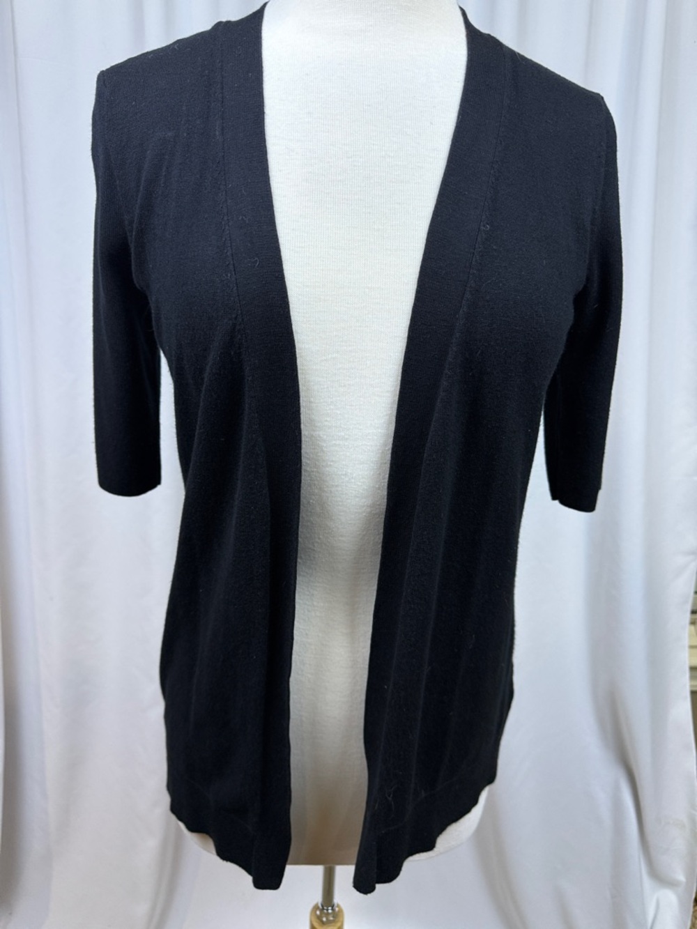 Premise Studio Black Open-Front Short-Sleeve Women's Cardigan, Medium